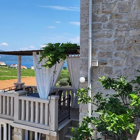 Stone House Apartments Didini Dvori Lumbarda Exterior photo