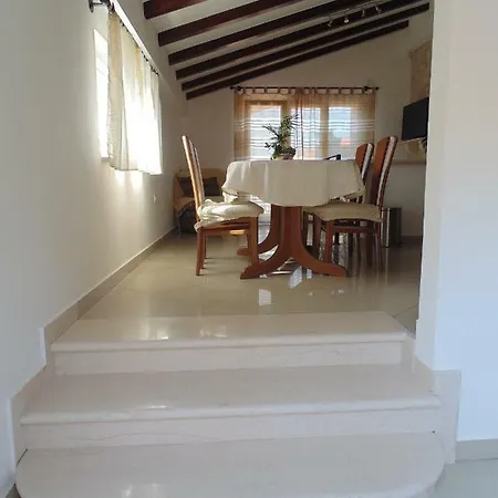 Stone House Apartments Didini Dvori Lumbarda Exterior photo