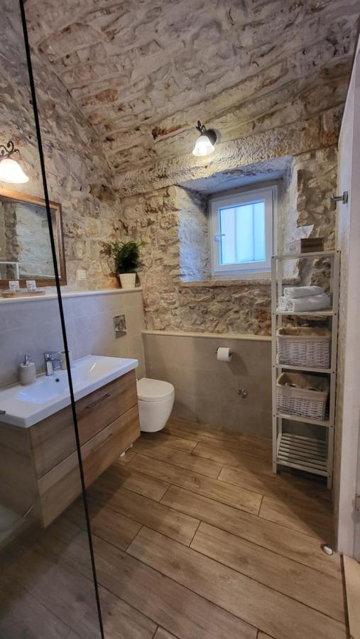 Stone House Didini Dvori Apartment
