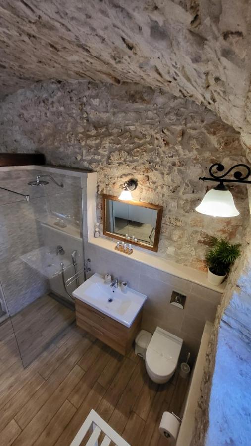Stone House Didini Dvori Apartment