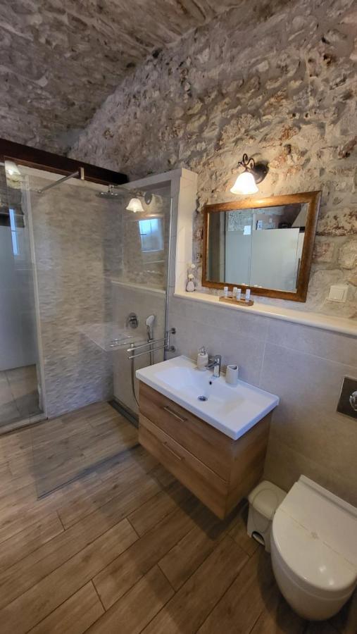 Apartment Stone House Didini Dvori