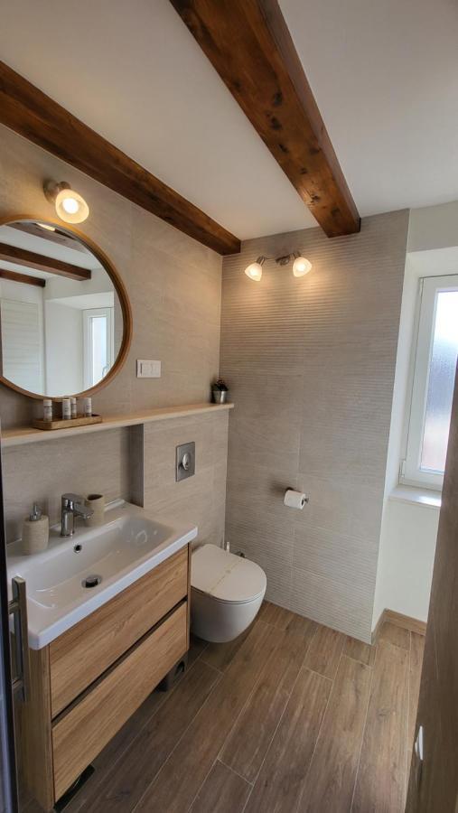 Stone House Didini Dvori *