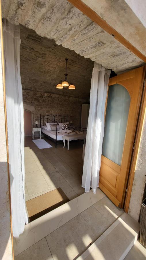 Stone House Didini Dvori