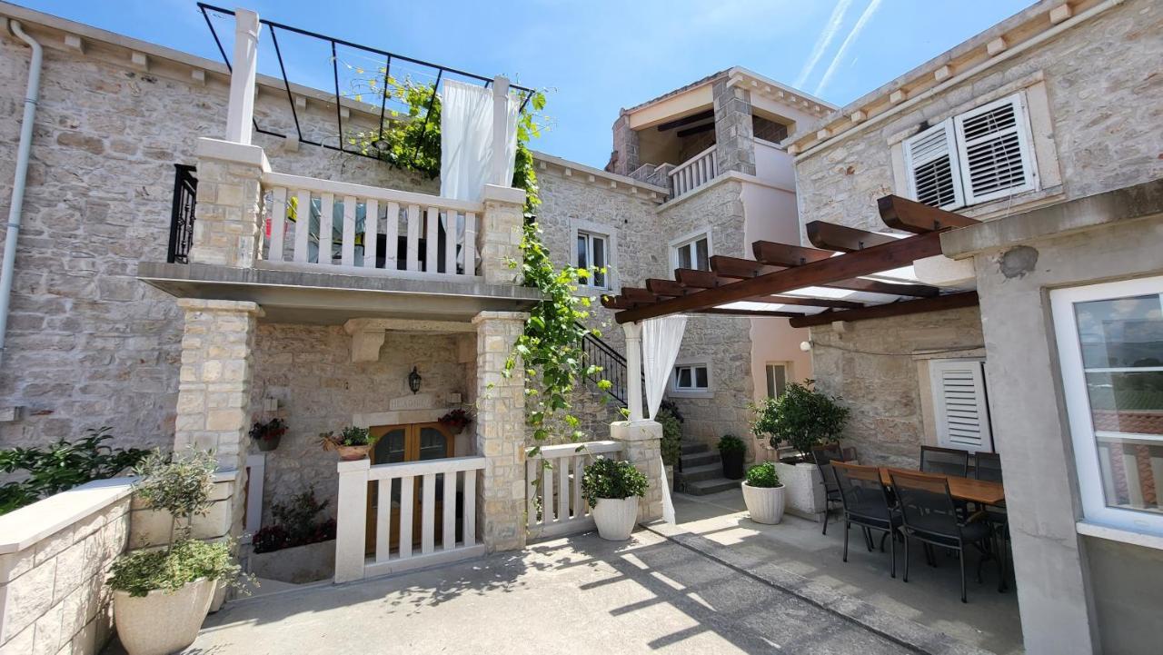 Stone House Didini Dvori Apartment *