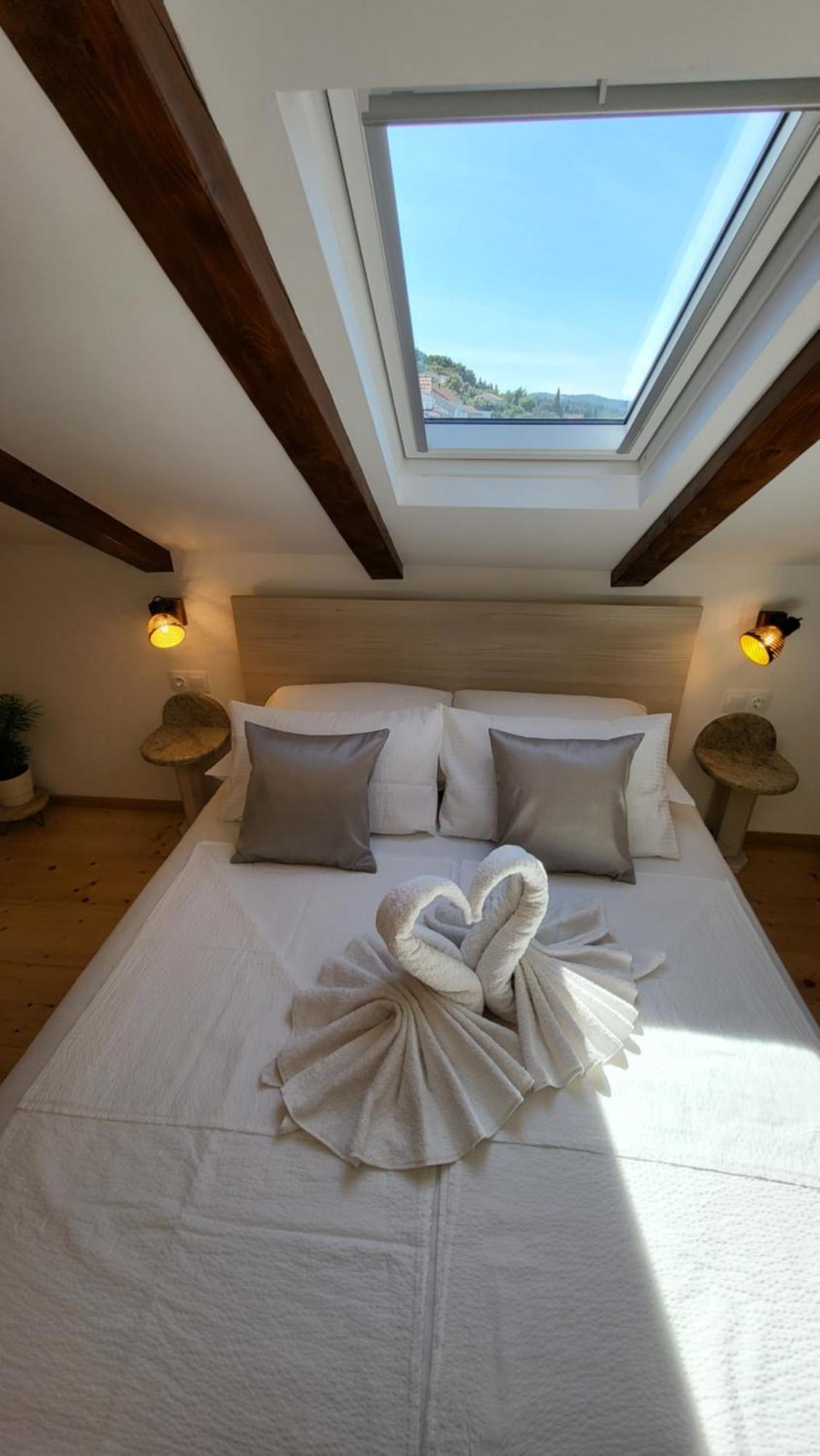 Apartment Stone House Didini Dvori *